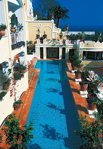 Real estate, Majorelle blue, Azure, Villa, Hacienda, Resort, Water feature, Paint, Arch, Arecales, 
