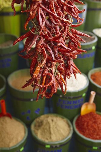 Ingredient, Spice, Food, Condiment, Sauces, Flowering plant, Dish, Chile de árbol, Produce, Chili pepper, 