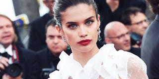 ヴィクシー エンジェルのサラ サンパイオ直伝 6つの美の習慣とは ハーパーズ バザー Harper S Bazaar 公式 ヴィクシー エンジェルのサラ サンパイオ直伝 6つの美の習慣とは ハーパーズ バザー Harper S Bazaar 公式