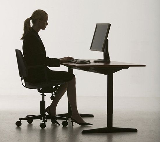 Office chair, Sitting, Standing, Table, Furniture, Chair, Desk, Computer desk, Armrest, Writing desk, 