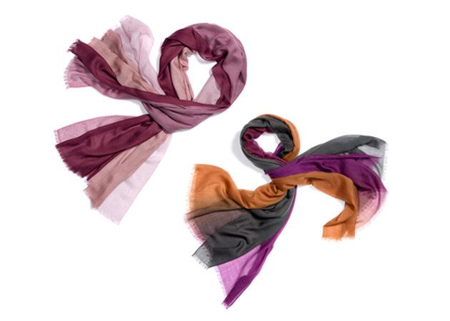 Violet, Scarf, Purple, Pink, Stole, Fashion accessory, Silk, Textile, Magenta, Plant, 