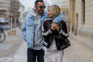 男性は女性より恋に落ちるのが早い という研究結果が発表 ハーパーズ バザー Harper S Bazaar 公式