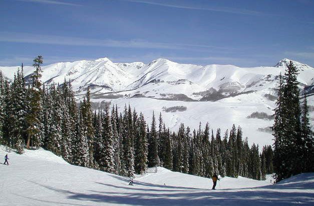 Winter, Mountainous landforms, Snow, Tree, Mountain range, Mountain, Terrain, Slope, Glacial landform, Freezing, 