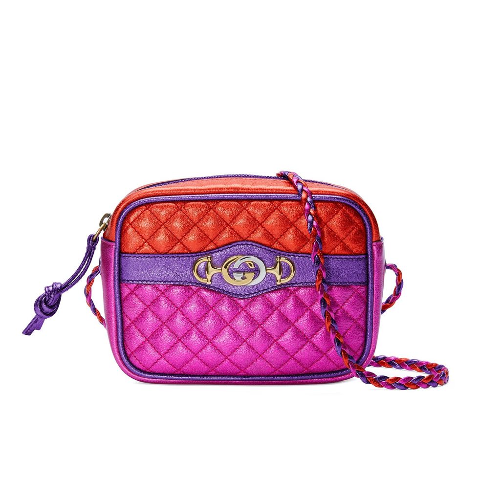 Bag, Handbag, Pink, Magenta, Fashion accessory, Violet, Shoulder bag, Coin purse, Material property, Luggage and bags, 