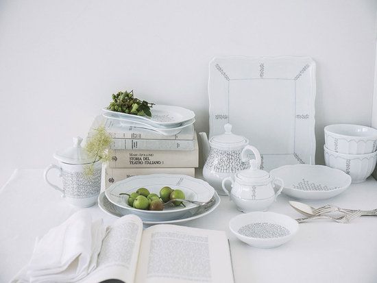 White, Product, Green, Dishware, Tableware, Room, Dinnerware set, Meal, Food, Vegetarian food, 