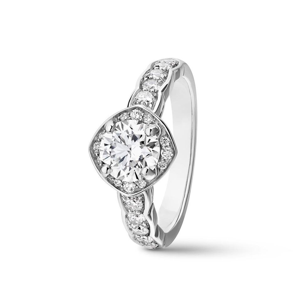 Ring, Jewellery, Diamond, Pre-engagement ring, Fashion accessory, Engagement ring, Platinum, Body jewelry, Metal, Gemstone, 