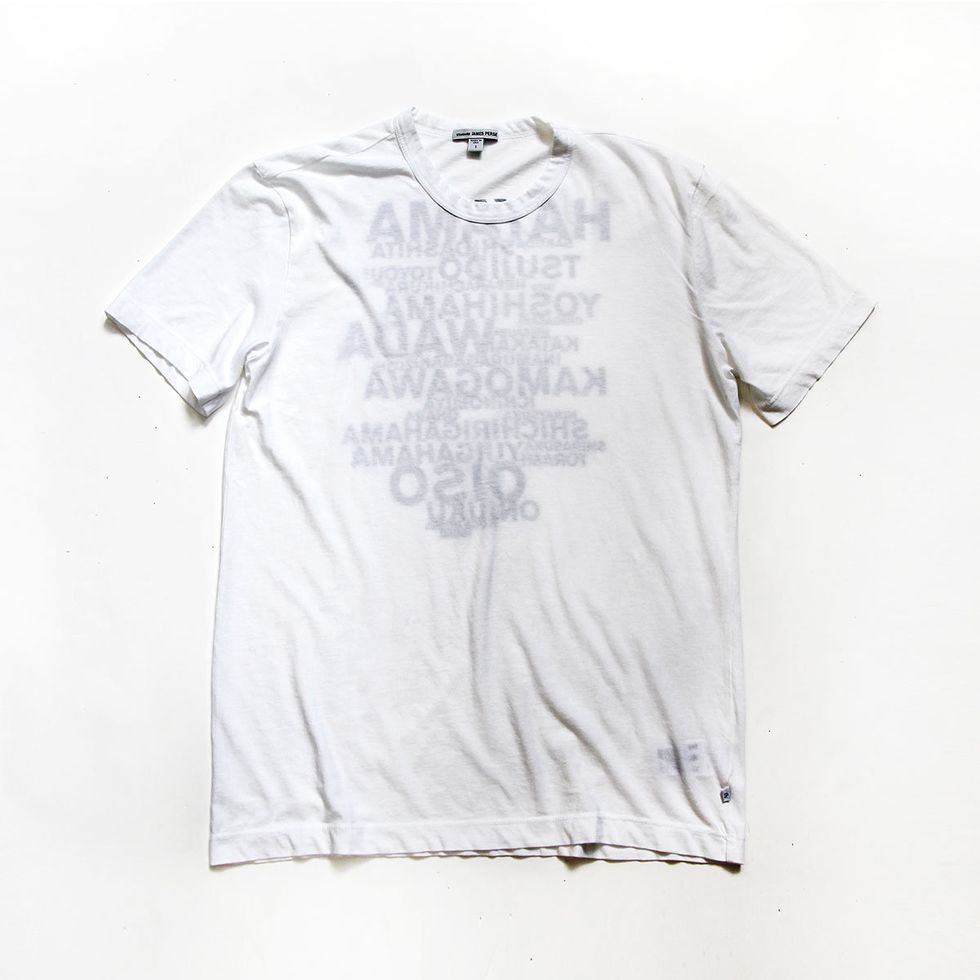 Product, Sleeve, Text, White, T-shirt, Font, Grey, Brand, Active shirt, Top, 