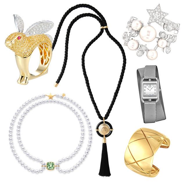 Body jewelry, Fashion accessory, Jewellery, Costume accessory, Necklace, Ear, 