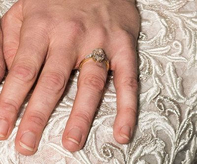Finger, Skin, Jewellery, Nail, Pattern, Ring, Engagement ring, Wedding ring, Pre-engagement ring, Beige, 