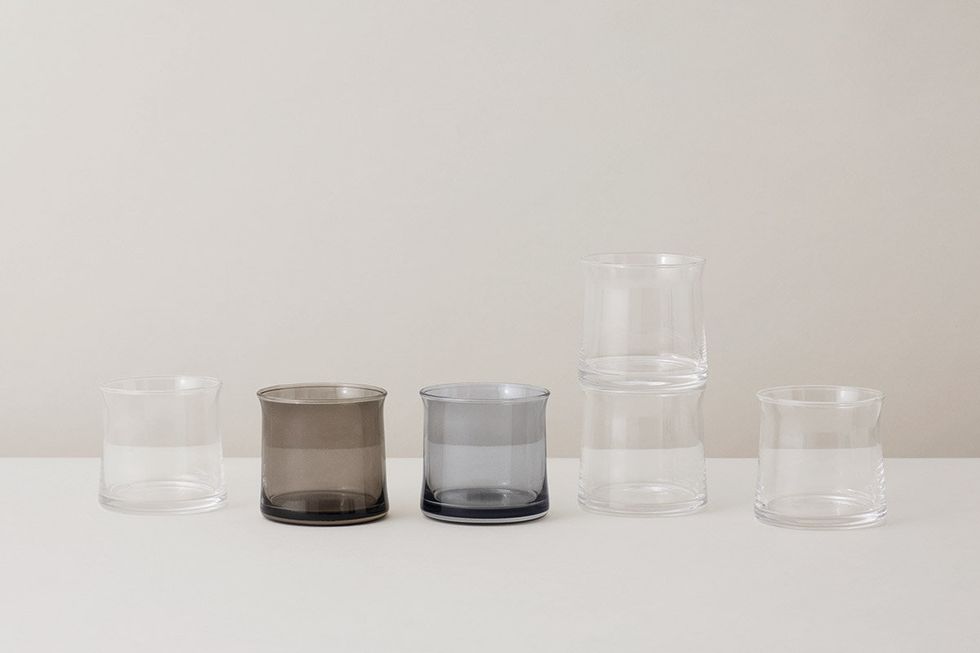 Beaker, Glass, Product, Transparent material, Plastic, Cylinder, Drinkware, Plastic bottle, Old fashioned glass, Vase, 