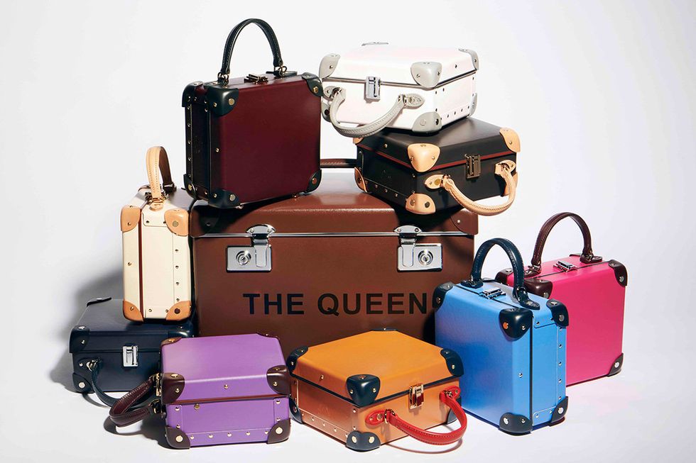 Product, Bag, Baggage, Handbag, Fashion accessory, Material property, Leather, Luggage and bags, Hand luggage, 