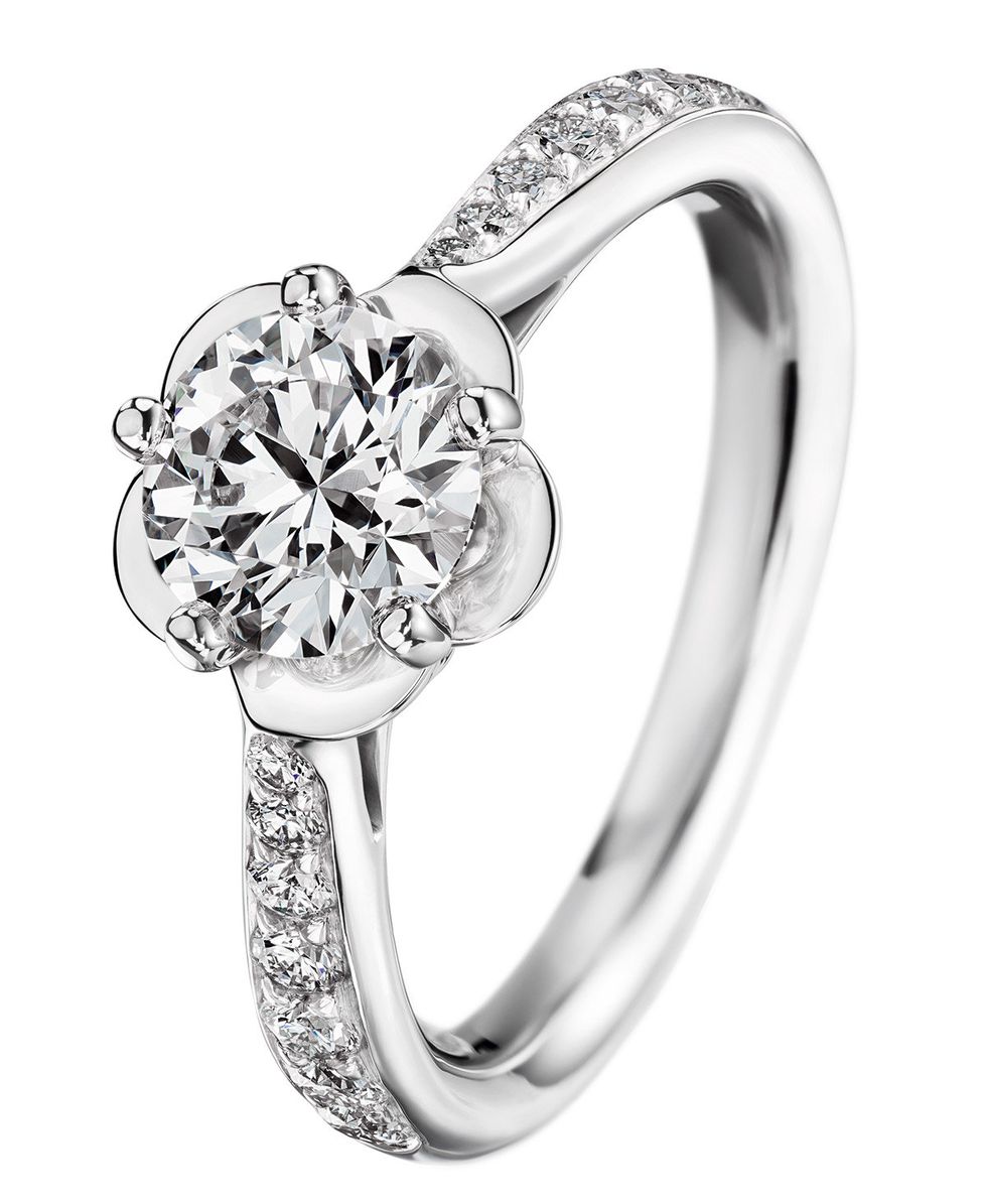 Ring, Jewellery, Pre-engagement ring, Engagement ring, Fashion accessory, Diamond, Body jewelry, Platinum, Wedding ceremony supply, Wedding ring, 
