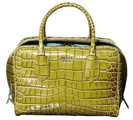 Product, Bag, White, Fashion accessory, Style, Luggage and bags, Shoulder bag, Beauty, Fashion, Handbag, 