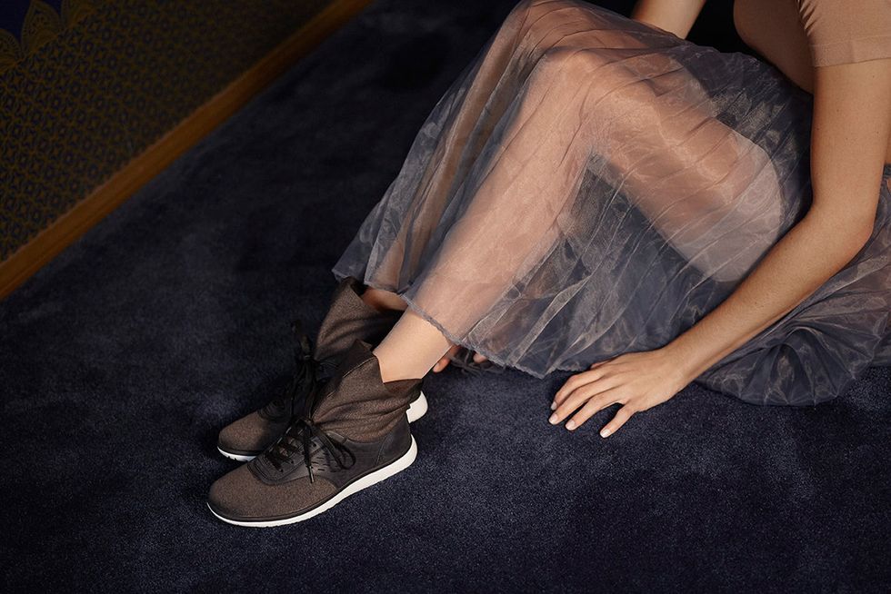 Brown, Shoe, Human leg, Textile, Fashion, Black, Grey, Tan, Foot, Cocktail dress, 