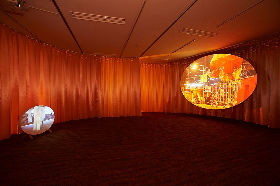 Orange, Light, Lighting, Amber, Ceiling, Room, Interior design, Lighting accessory, Light fixture, Tints and shades, 