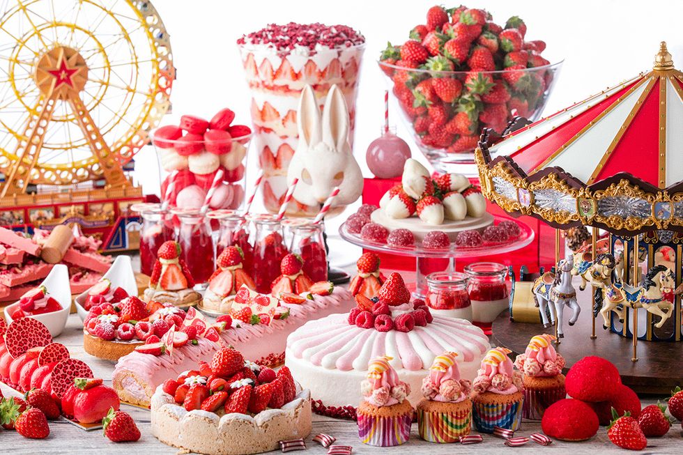 Sweetness, Food, Dessert, Decoration, Strawberries, Ferris wheel, Produce, Fruit, Cuisine, Strawberry, 