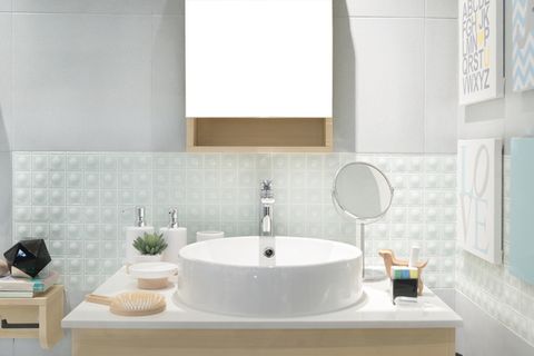 Bathroom, Room, Tile, Tap, Property, Sink, Interior design, Ceramic, Bathtub, Plumbing fixture, 