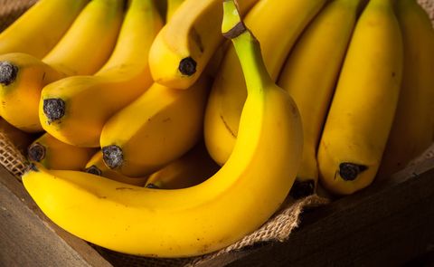 Banana family, Banana, Saba banana, Yellow, Natural foods, Cooking plantain, Fruit, Food, Plant, Local food, 