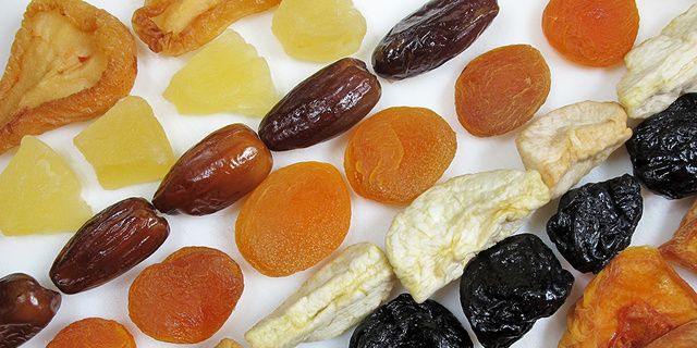 Food, Dried fruit, Sweetness, Snack, Dried apricots, Cuisine, Dish, Raisin, Ingredient, Candied fruit, 