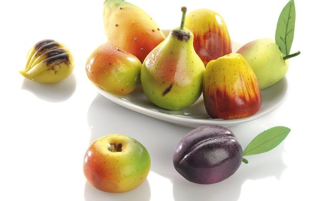 Natural foods, Food, Fruit, Plant, Common fig, Superfood, Fig, Produce, Tree, Accessory fruit, 