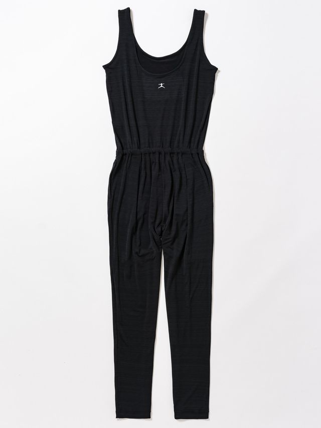 Clothing, Black, Overall, One-piece garment, Outerwear, Trousers, Sportswear, Sleeve, 