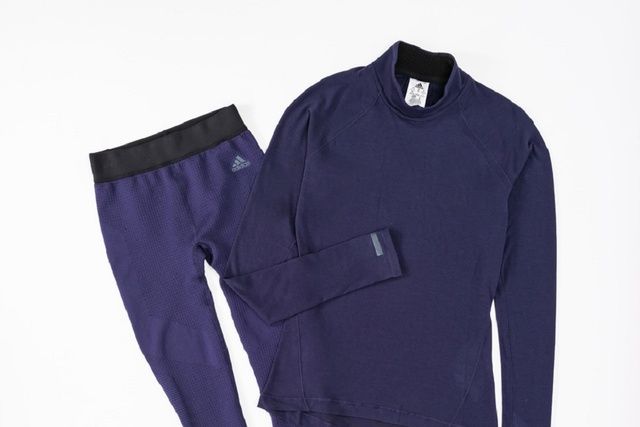 Clothing, Violet, Sleeve, Purple, Long-sleeved t-shirt, T-shirt, Outerwear, Electric blue, Jersey, Sportswear, 