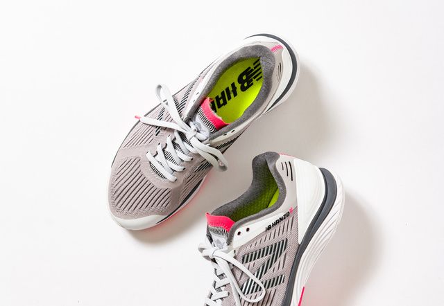 Shoe, Footwear, White, Walking shoe, Product, Running shoe, Outdoor shoe, Tennis shoe, Athletic shoe, Sneakers, 