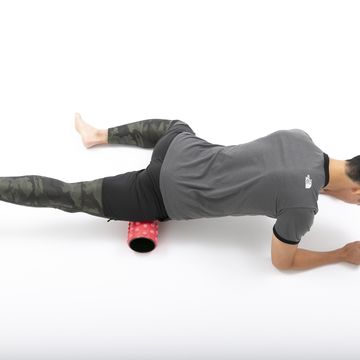 Arm, Press up, Joint, Leg, Shoulder, Human body, Physical fitness, Elbow, Plank, Exercise, 