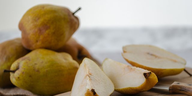 Food, Pear, Fruit, Plant, Ingredient, Produce, Tree, pear, Quince, Dish, 