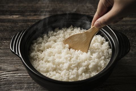 White rice, Steamed rice, Food, Dish, Jasmine rice, Rice, Cuisine, Ingredient, Glutinous rice, Basmati, 
