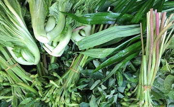 Plant, Vegetable, Leaf vegetable, Calçot, Local food, Flowering plant, Food, Culantro, Flower, Produce, 