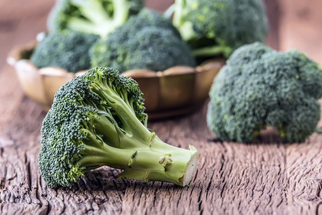 Broccoli, Vegetable, Cruciferous vegetables, Leaf vegetable, Food, Plant, Produce, Local food, Cauliflower, Kale, 
