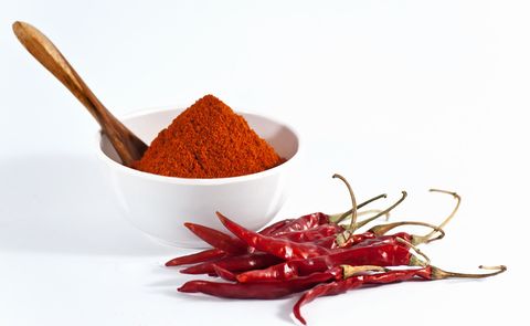 Chili pepper, Chili powder, Spice, Bell peppers and chili peppers, Cayenne pepper, Paprika, Ingredient, Food, Plant, Saffron, 