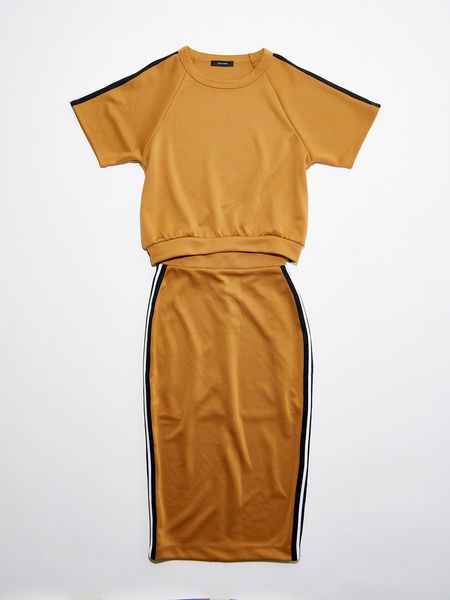 Product, Brown, Yellow, Sleeve, Textile, Collar, Khaki, Orange, Amber, Tan, 