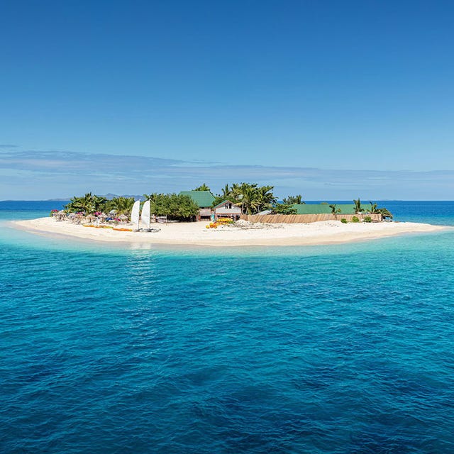 Body of water, Sea, Ocean, Coastal and oceanic landforms, Sky, Island, Islet, Tropics, Coast, Azure, 