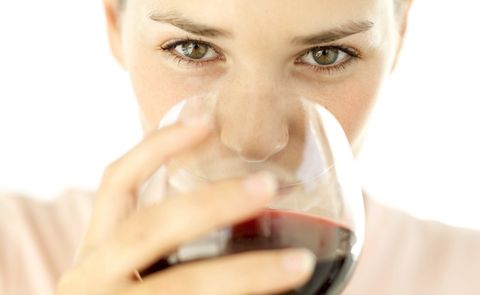 Lip, Glass, Skin, Eyebrow, Drinkware, Stemware, Drink, Wine glass, Dessert wine, Drinking, 