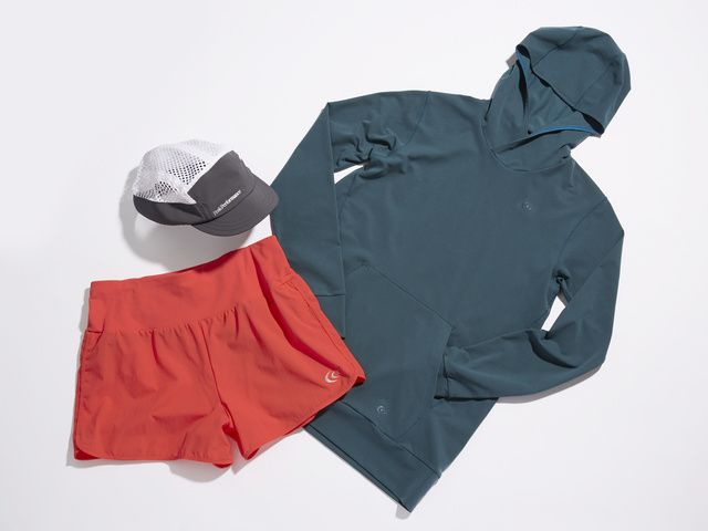 Product, Sleeve, Costume accessory, Cap, Sweatshirt, Hood, Fedora, Active shirt, Costume hat, Hoodie, 
