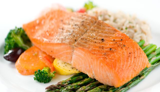 Smoked salmon, Food, Dish, Cuisine, Salmon, Ingredient, Salmon, Garnish, Fish, Produce, 