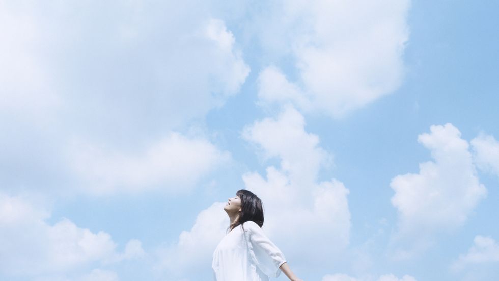 Sky, White, Cloud, Daytime, Standing, Photography, Summer, Happy, Neck, Gesture, 