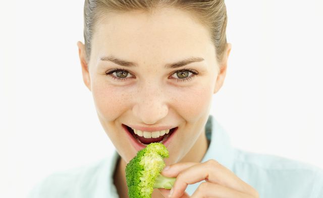 Natural foods, Skin, Food, Lip, Food craving, Vegan nutrition, Mouth, Eating, Broccoli, Cucumber, 