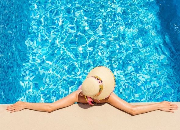 Swimming pool, Fun, Leisure, Aqua, Recreation, Swimming, Summer, Leg, Headgear, Vacation, 