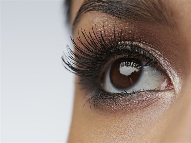 Eyelash, Eyebrow, Eye, Face, Skin, Cosmetics, Eye shadow, Organ, Close-up, Eyelash extensions, 