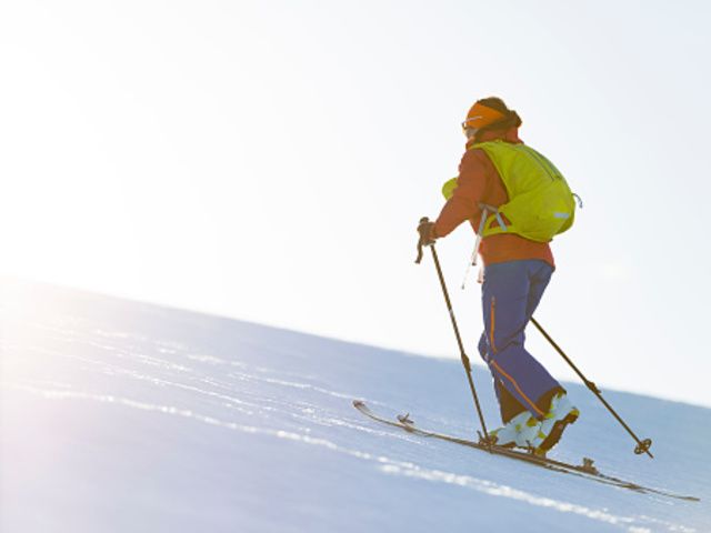 Skier, Ski, Snow, Cross-country skiing, Ski pole, Skiing, Ski Equipment, Outdoor recreation, Recreation, Cross-country skier, 