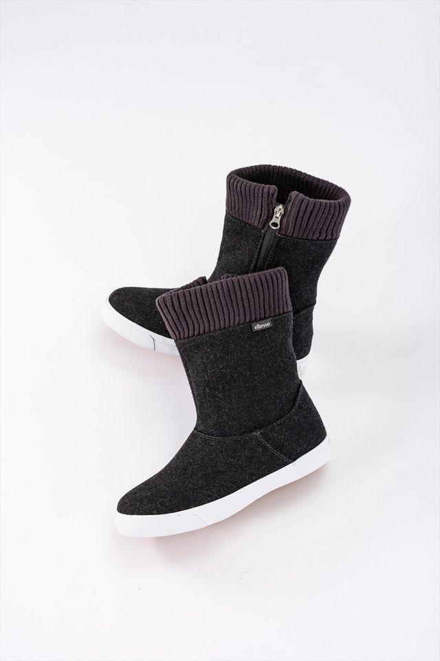 Footwear, Shoe, Black, Sneakers, Boot, Plimsoll shoe, Suede, Leather, Snow boot, 