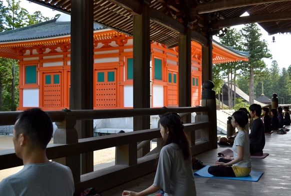 Place of worship, Temple, Shrine, Leisure, Building, Temple, Architecture, Shinto shrine, Tourism, Travel, 