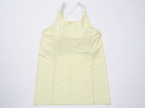 White, Clothing, Yellow, Bag, Outerwear, Sleeve, 
