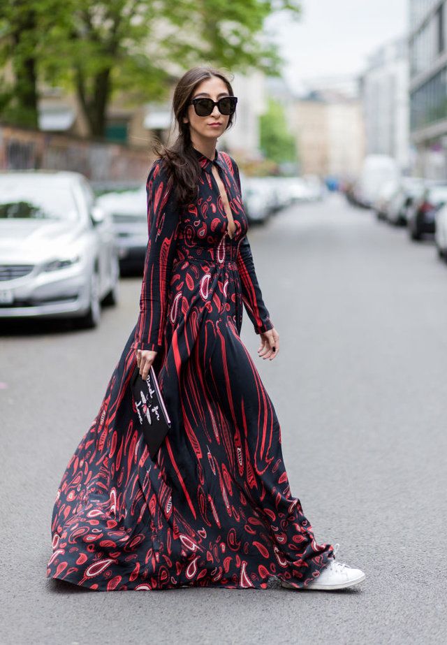 Clothing, Fashion model, Street fashion, Fashion, Dress, Red, Haute couture, Gown, Waist, Shoulder, 