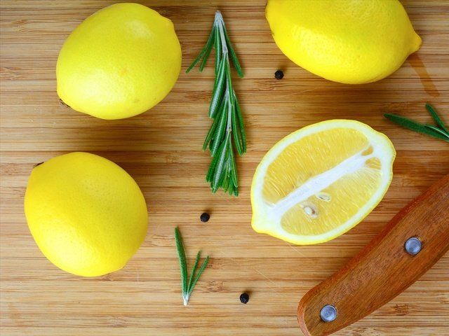 Lemon, Meyer lemon, Food, Lemon peel, Citrus, Yellow, Lime, Ingredient, Fruit, Plant, 