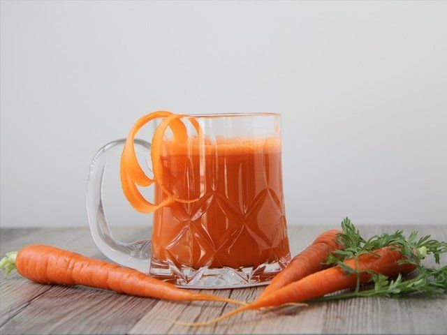 Carrot, Food, Root vegetable, Juice, Vegetable juice, Vegetable, Ingredient, wild carrot, Drink, Baby carrot, 