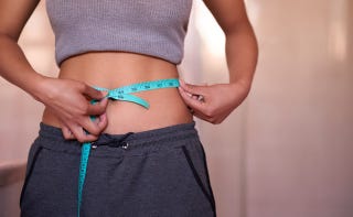 やせたければ部屋着を捨てて 15kgの美脚トレーナーが語るダイエットマインドキープ法